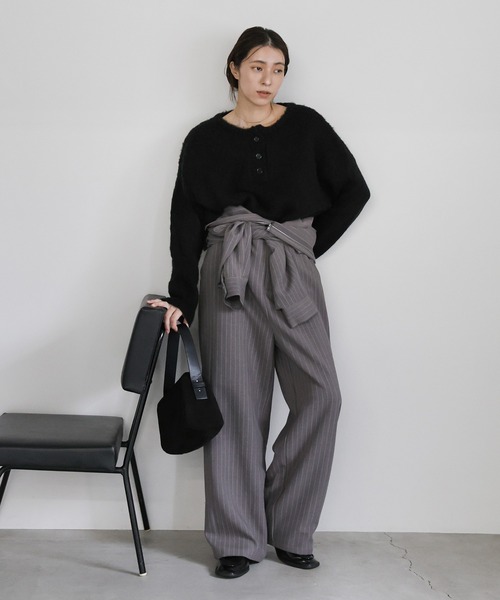 select MOCA(セレクトモカ)の「ヘンリーネックオーバーニット(ニット/セーター・レディース・アイボリー/ブラック/チャコールグレー・FREE)」の6枚目の写真