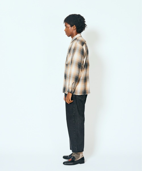 2AM(ツーエイエム)の「DAN RIVER ダンリバー / WORN OUT BOX SHIRT ダメージ加工(シャツ/ブラウス・メンズ・ブラック/グレー/ベージュ・MEDIUM/LARGE)」の5枚目の写真