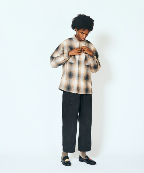 2AM(ツーエイエム)の「DAN RIVER ダンリバー / WORN OUT BOX SHIRT ダメージ加工(シャツ/ブラウス・メンズ・ブラック/グレー/ベージュ・MEDIUM/LARGE)」の7枚目の写真