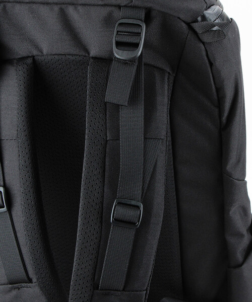 MYSTERY RANCH（ミステリーランチ）の「MYSTERY RANCH/ミステリーランチ CATALYST 22（バックパック/リュック・メンズ・ブラック・ONE SIZE）」の8枚目の写真