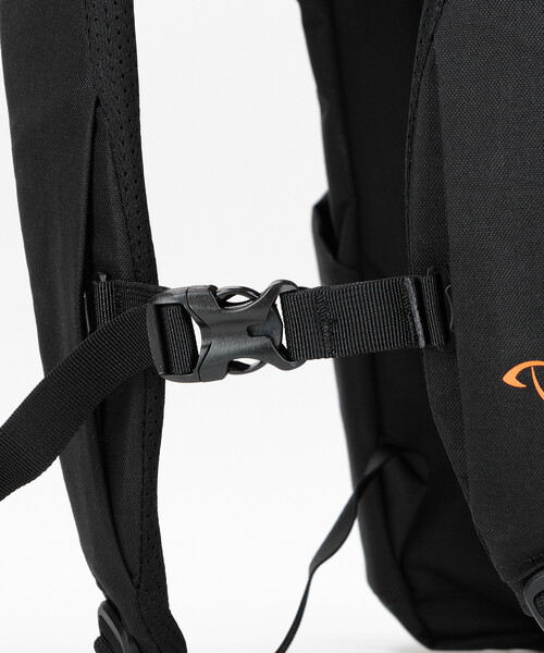 MYSTERY RANCH（ミステリーランチ）の「MYSTERY RANCH/ミステリーランチ CATALYST 22（バックパック/リュック・メンズ・ブラック・ONE SIZE）」の2枚目の写真