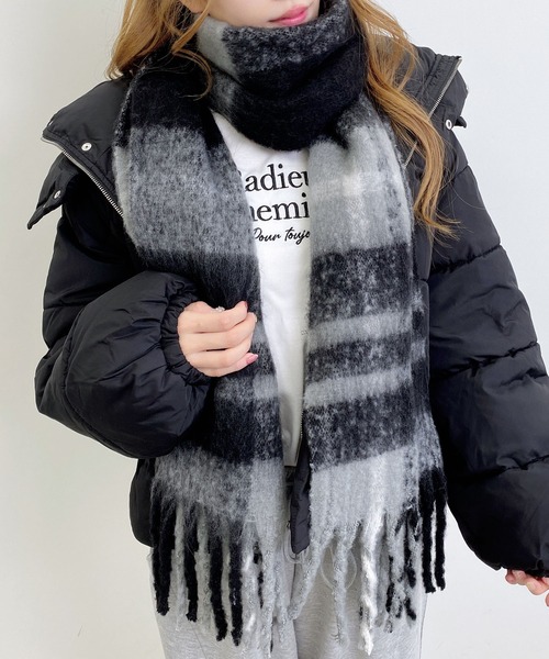 INGNI（イング）の「チェックボリュームストール（ストール/ショール・レディース・グレー/ピンク/ベージュ・ONE SIZE）」の13枚目の写真