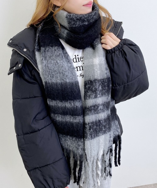 INGNI（イング）の「チェックボリュームストール（ストール/ショール・レディース・グレー/ピンク/ベージュ・ONE SIZE）」の14枚目の写真