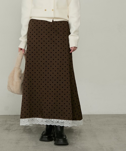 Cherir Mignon(シェリルミニョン)の「【Cherir Mignon】レースドッキングフロッキードットロングスカート(スカート・レディース・ブラック/ブラウン・M/S)」の13枚目の写真