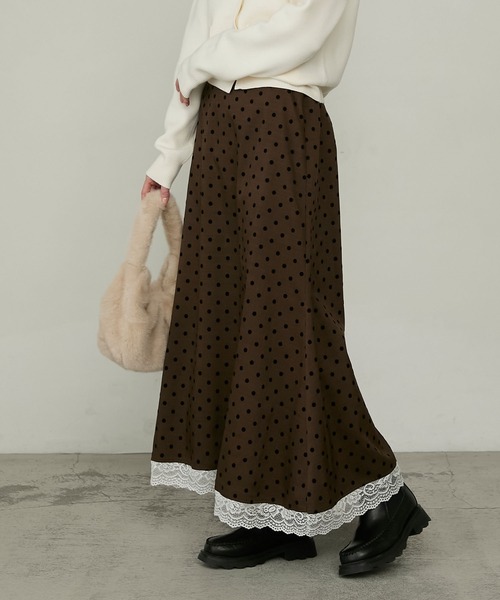 Cherir Mignon(シェリルミニョン)の「【Cherir Mignon】レースドッキングフロッキードットロングスカート(スカート・レディース・ブラック/ブラウン・M/S)」の14枚目の写真