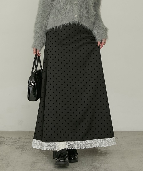 Cherir Mignon(シェリルミニョン)の「【Cherir Mignon】レースドッキングフロッキードットロングスカート(スカート・レディース・ブラック/ブラウン・M/S)」の8枚目の写真