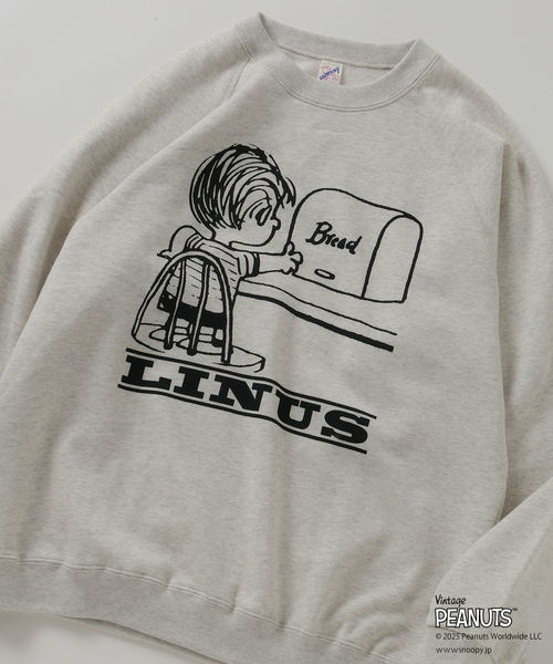 Vintage PEANUTS（ビンテージピーナッツ）の「PEANUTS / ピーナッツ 別注  FANTASY A&G INC プリント スウェット（スウェット・メンズ・ブラック/マスタード/ネイビー/グレー/アイボリー・X-LARGE/LARGE/MEDIUM）」の2枚目の写真