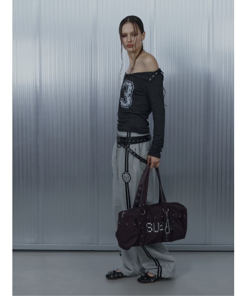 SETUPEXE(セットアップイーエックスイー)の「A'GEM/9 × .kom 『SETUPEXE/セットアップイーエックスイー』 LEO STUDDED DUFFEL BAG/レオパード スタッズ ダッフルバッグ(ドラムバッグ・レディース・パープル/ピンク/チャコールグレー・FREE)」の5枚目の写真