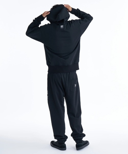 EVERLAST(スポーツ・ライフスタイル)(エバーラスト)の「RVCA メンズ RVCA×EVERLAST SWEAT PANTS セットアップボトムス 【2025年秋冬モデル】/ルーカエバーラストコラボスウェットパンツ(SET UP・セットアップ可能・空港コーデ)(スウェットパンツ・メンズ・ヘザーグレー/ブラック/ホワイト系その他・SMALL/MEDIUM/LARGE/X-LARGE)」の21枚目の写真