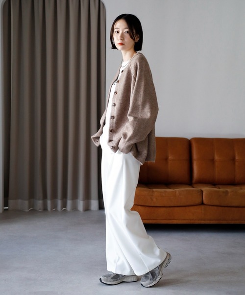 amini（アミニ）の「【2025 AW】もちもちニット　ラグランスリーブカーディガン（カーディガン/ボレロ・レディース・ブルー/チャコールグレー/オレンジ/アイボリー/グレイッシュベージュ・MEDIUM/FREE）」の8枚目の写真