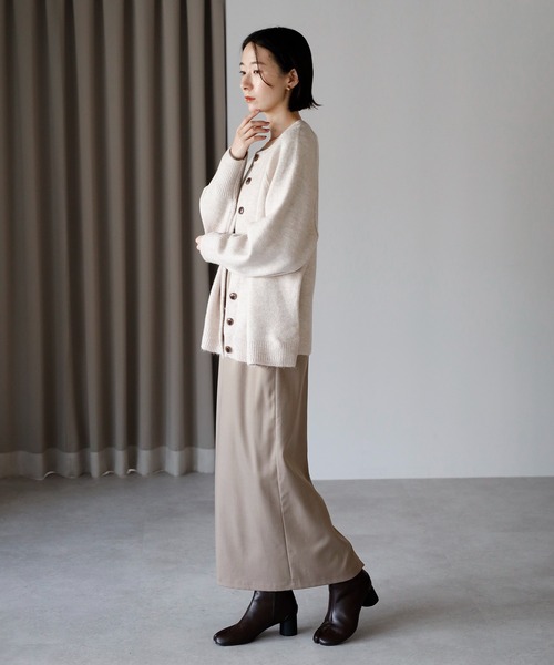 amini（アミニ）の「【2025 AW】もちもちニット　ラグランスリーブカーディガン（カーディガン/ボレロ・レディース・ブルー/チャコールグレー/オレンジ/アイボリー/グレイッシュベージュ・MEDIUM/FREE）」の14枚目の写真