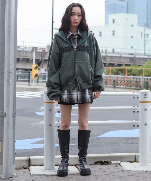WEGO(ウィゴー)の「WEGO/ショートグラフィックZIPパーカー(パーカー・メンズ・ブラック系その他/グレー/レッド/ダークグリーン/パープル/ブラウン/ピンク・LARGE/MEDIUM)」の9枚目の写真
