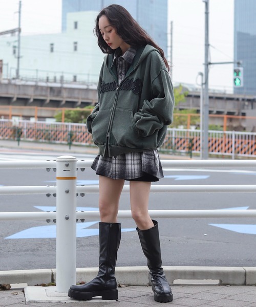 WEGO(ウィゴー)の「WEGO/ショートグラフィックZIPパーカー(パーカー・メンズ・ブラック系その他/グレー/レッド/ダークグリーン/パープル/ブラウン/ピンク・LARGE/MEDIUM)」の21枚目の写真