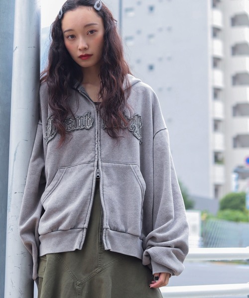 WEGO(ウィゴー)の「WEGO/ショートグラフィックZIPパーカー(パーカー・メンズ・ブラック系その他/グレー/レッド/ダークグリーン/パープル/ブラウン/ピンク・LARGE/MEDIUM)」の13枚目の写真
