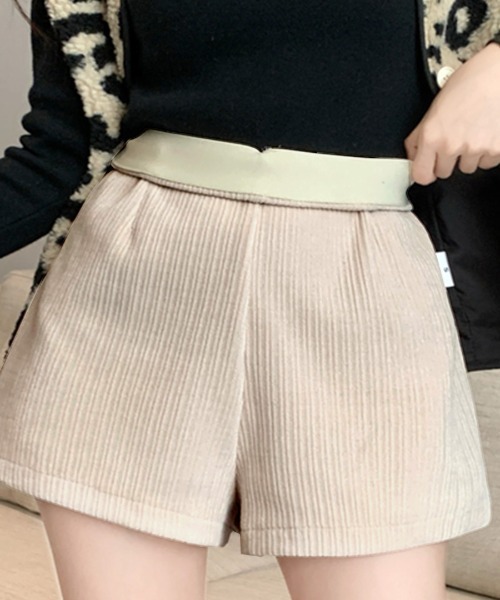REMUR(レミュール)の「コーデュロイハイウエストショートパンツ(その他パンツ・レディース・ブラウン/ライトベージュ・M/S/L)」の19枚目の写真