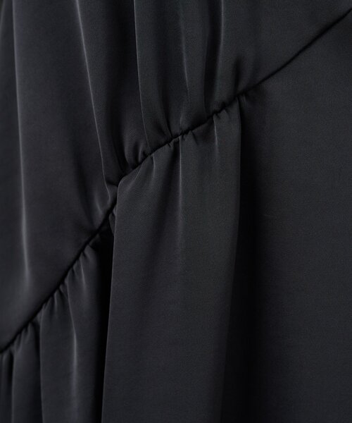 GALLARDAGALANTE(ガリャルダガランテ)の「ディープVサテンキャミワンピース(ワンピース・レディース・モカ/ブラック・FREE)」の14枚目の写真
