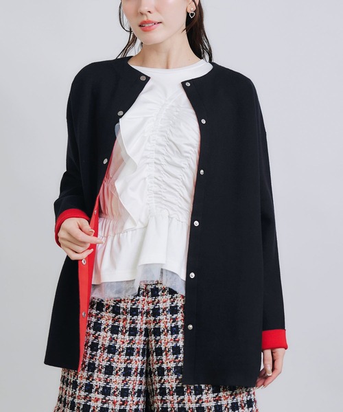 PICCIN(ピッチン)の「ドットボタングログランテープ配色カーディガン(カーディガン/ボレロ・レディース・オフホワイト/ブラック/ブルー・M)」の2枚目の写真