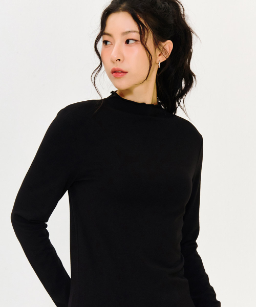 CHASECULT(チェイスカルト)の「レディースフリルハーフネックTシャツ-ブラック(Tシャツ/カットソー・レディース・ブラック・95/90/85)」の5枚目の写真