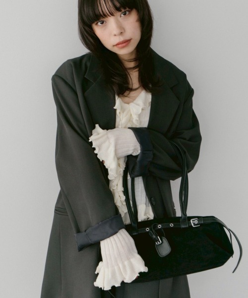 DRWCYS(ドロシーズ)の「スウェードライクベルトデザインハンドバック(ハンドバッグ・レディース・ブラック/ブラウン・FREE)」の19枚目の写真