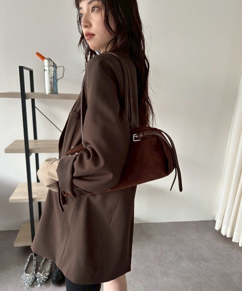 DRWCYS(ドロシーズ)の「スウェードライクベルトデザインハンドバック(ハンドバッグ・レディース・ブラック/ブラウン・FREE)」の16枚目の写真