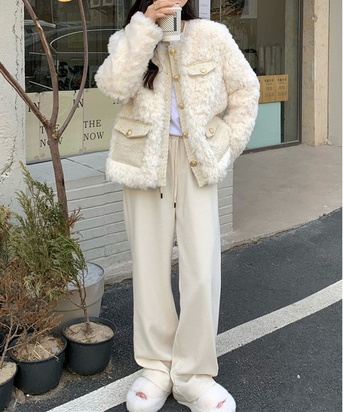 MAISON DE THERESE（メゾン ド テレーズ）の「スタンドカラー キルティングアウター（ダウンジャケット/コート・レディース・アイボリー・S/M/L/XL）」の4枚目の写真