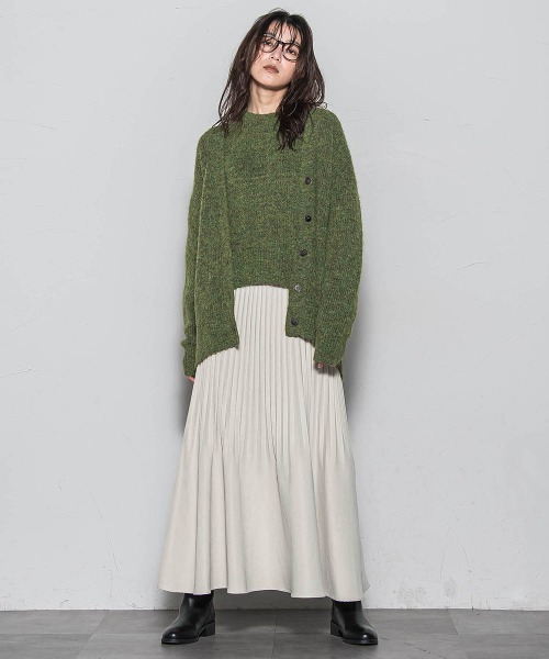 MAYSON GREY(メイソングレイ)の「フラッフィークルーネックプルオーバー≪手洗い可能≫(ニット/セーター・レディース・チャコールグレー/オフホワイト/グリーン・M)」の10枚目の写真