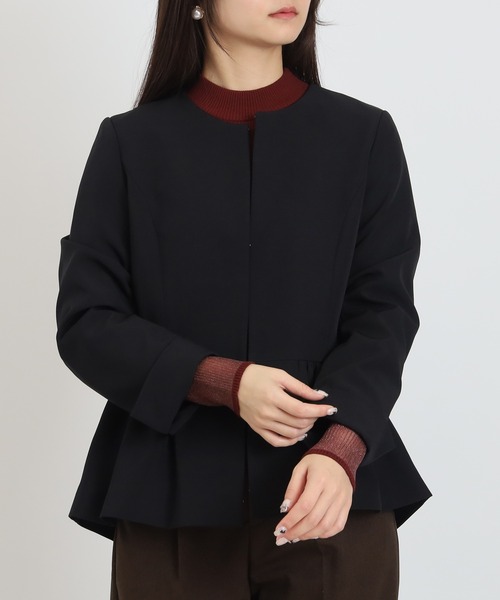 TRUDEA（トルディア）の「ペプラムノーカラージャケット（ノーカラージャケット・レディース・ブラック/チャコールグレー/ネイビー・MEDIUM/LARGE）」の2枚目の写真