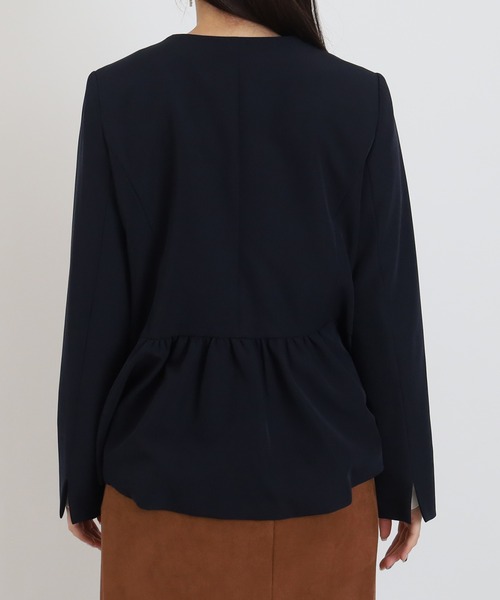 TRUDEA（トルディア）の「ペプラムノーカラージャケット（ノーカラージャケット・レディース・ブラック/チャコールグレー/ネイビー・MEDIUM/LARGE）」の20枚目の写真