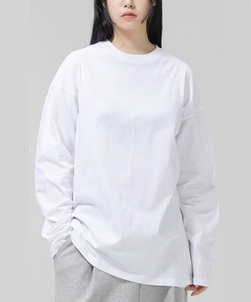 GRANFINNY(グランフィニ)の「ベーシックラウンドロングスリーブ-ホワイト(Tシャツ/カットソー・レディース・ホワイト・LARGE/X-LARGE/MEDIUM)」の3枚目の写真