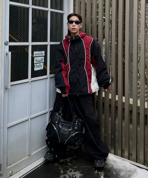 NOT4NERD(ノットフォーナード)の「Colour Block Nylon Windbreaker Jacket - Black(ナイロンジャケット・レディース・その他・SMALL/MEDIUM/LARGE/X-LARGE)」の18枚目の写真
