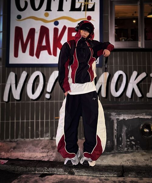 NOT4NERD(ノットフォーナード)の「Colour Block Nylon Windbreaker Jacket - Black(ナイロンジャケット・レディース・その他・SMALL/MEDIUM/LARGE/X-LARGE)」の3枚目の写真