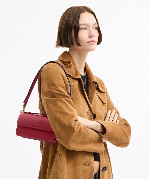COACH(コーチ)の「エローラ トップ ハンドル クロスボディ バッグ(ショルダーバッグ・レディース・レッド系その他・ONE)」の2枚目の写真