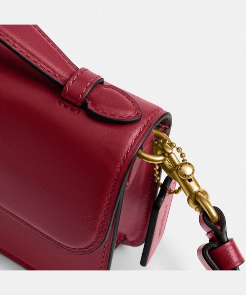 COACH(コーチ)の「エローラ トップ ハンドル クロスボディ バッグ(ショルダーバッグ・レディース・レッド系その他・ONE)」の11枚目の写真