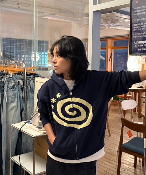 AMOU（アモウ）の「Molly Hoodie Zip Up NAVY（パーカー）」 - WEAR
