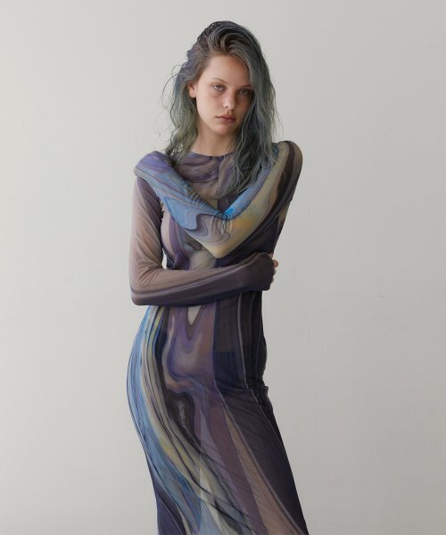 REVOIRSIS(ルヴォアシス)の「RVIS net maxi dresses multi(ワンピース・レディース・マルチ・1/2)」の2枚目の写真
