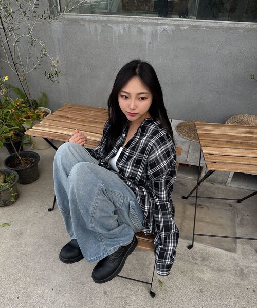 MOOVN(ムブン)の「オーバーサイズチェックシャツブラック(シャツ/ブラウス・メンズ・ブラック・SMALL/MEDIUM/LARGE)」の2枚目の写真