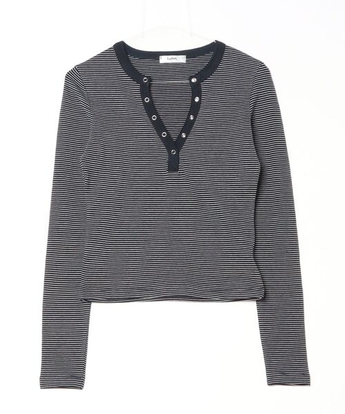 Lutim by u(ルチバイユー)の「ボーダーヘンリーネックロングスリーブトップス(Tシャツ/カットソー・レディース・ブラック/ネイビー/ホワイト・FREE)」の15枚目の写真