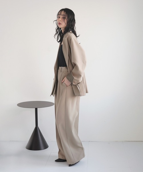 LIAN（リアン）の「ツータックワイドパンツ（スラックス・レディース・チャコールグレー/ブラック/グレイッシュベージュ/モカ・MEDIUM/MT）」の6枚目の写真