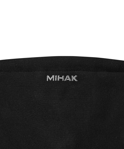 MIHAK（ミハク）の「メタルプレート裏起毛クロップフードパーカージップアップ（ブラック）（ジャージ・レディース・その他・1/2）」の16枚目の写真