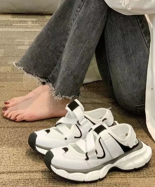 c.u.l（シーユーエル）の「軽量 クロスコード メリージェーン バレエ スニーカー サンダル culs181（サンダル・レディース・ホワイト/ブラック・39/38/37/36）」の3枚目の写真