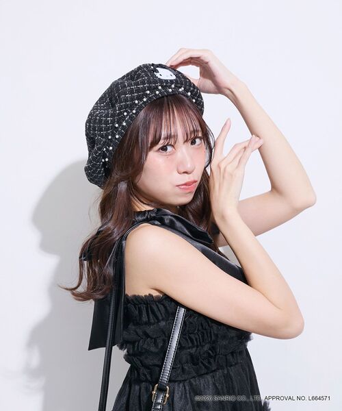 MAJESTIC LEGON（マジェスティックレゴン）の「ハローキティ  ツイードベレー帽（ハンチング/ベレー帽・レディース・ブラック系その他/ホワイト系その他2・FREE）」の9枚目の写真