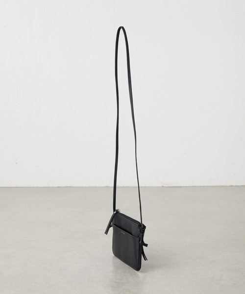 COLLAGE GALLARDAGALANTE（コラージュガリャルダガランテ）の「スマホウォレットショルダー（ショルダーバッグ・レディース・ブラック/アイボリー・FREE）」の8枚目の写真