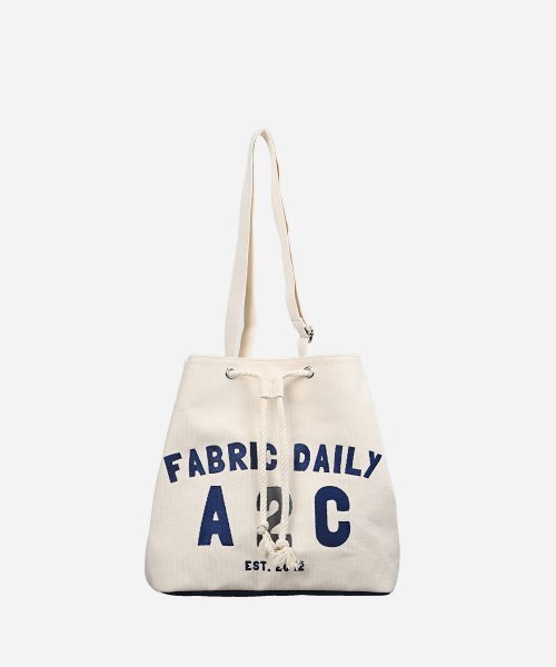 JENNER（ジェンナー）の「A2C刺繍キャンバスバケットバッグ[ブルー]（ショルダーバッグ・レディース・その他・FREE）」の2枚目の写真