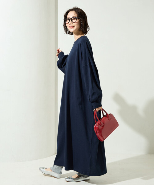 FREAK'S STORE（フリークスストア）の「限定展開　オーバーサイズ ドルマンスリーブ ワンピース（ワンピース・レディース・グレー/ブラック/ナチュラル/ネイビー/レッド・SMALL/MEDIUM）」の5枚目の写真