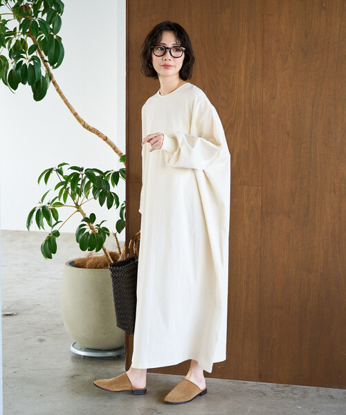 FREAK'S STORE（フリークスストア）の「限定展開　オーバーサイズ ドルマンスリーブ ワンピース（ワンピース・レディース・グレー/ブラック/ナチュラル/ネイビー/レッド・SMALL/MEDIUM）」の7枚目の写真