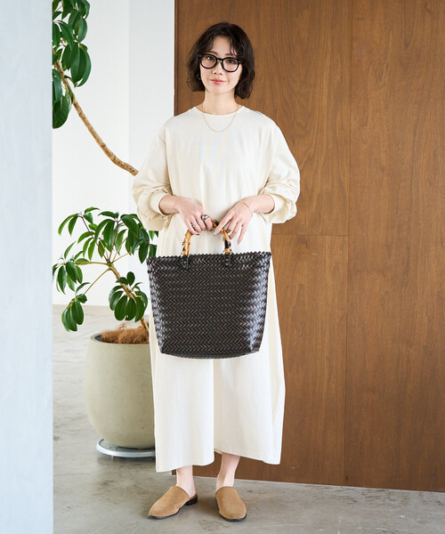 FREAK'S STORE（フリークスストア）の「限定展開　オーバーサイズ ドルマンスリーブ ワンピース（ワンピース・レディース・グレー/ブラック/ナチュラル/ネイビー/レッド・SMALL/MEDIUM）」の8枚目の写真