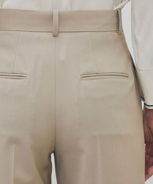 DES PRES(デ・プレ)の「ハイツイストギャバジン 2タックワイドパンツ(スラックス・レディース・ライトベージュ/チャコールグレー・32/34/38/36)」の8枚目の写真