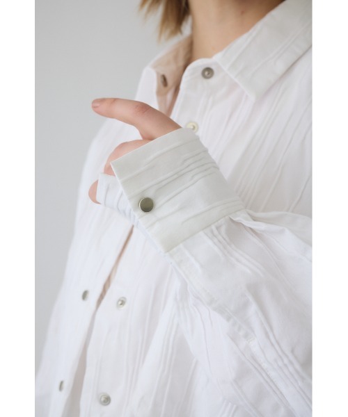 RIM.ARK(リムアーク)の「Tuck pleats back volume SH タック プリーツ バック ボリューム シャツ(シャツ/ブラウス・レディース・ブラック/ネイビー/ホワイト・FREE)」の15枚目の写真