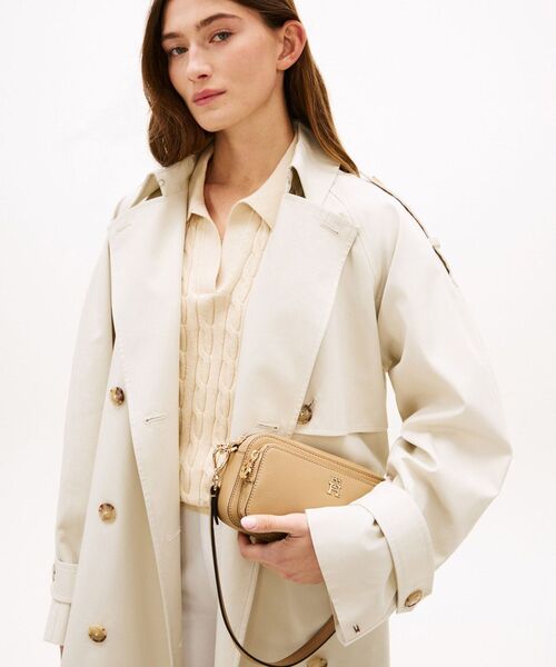 TOMMY HILFIGER（トミーヒルフィガー）の「デイリーカメラバッグ（ボディバッグ/ウエストポーチ・レディース・ベージュ・FREE）」の3枚目の写真