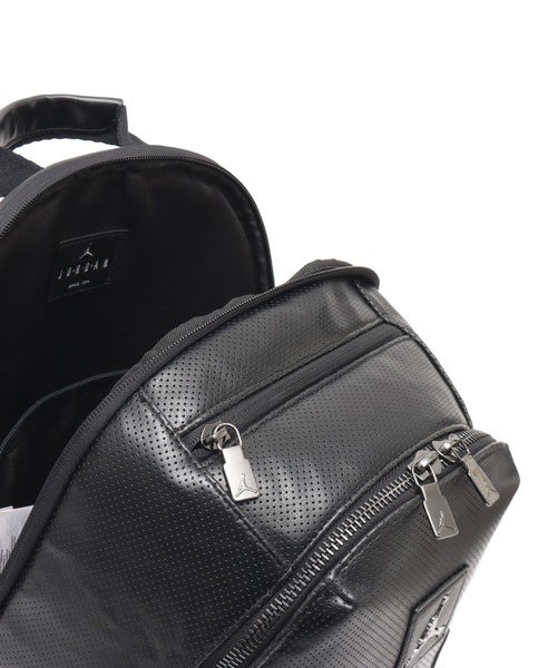 JORDAN BRAND(ジョーダンブランド)の「JORDAN BLAND MONOGRAM BACKPACK / ジョーダン ブランド モノグラム バックパック / NIKE【SP】(バックパック/リュック・メンズ・ブラック・FREE)」の6枚目の写真